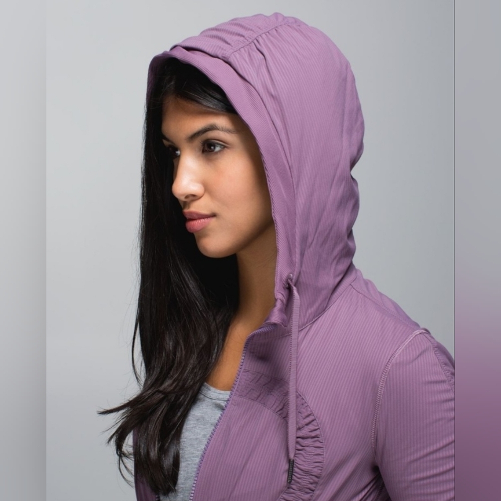 RARE!! Lululemon | Reversible Dance Studio Jacket III, Size 4 - Picture 9 of 16